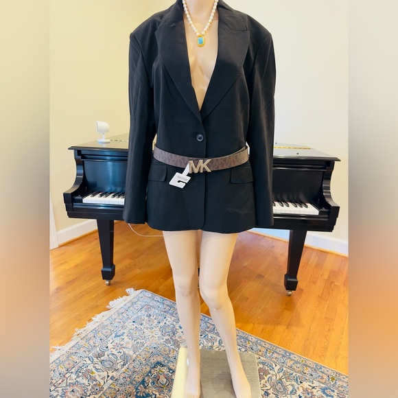 NWT Authentic Luxury Minimalist Michael Kors Monogram Belt - Picture 5 of 17